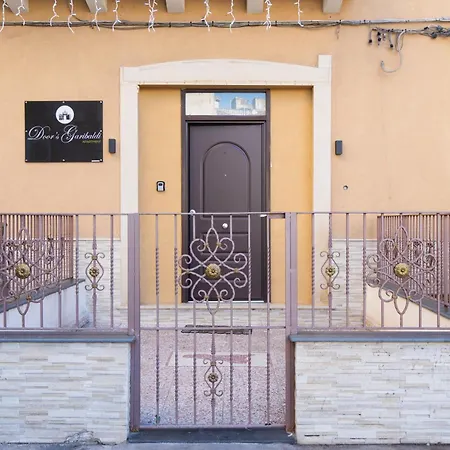 Holiday home Door's Garibaldi Catania